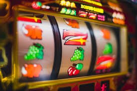 Người dùng tại TP. Hồ Chí Minh và Hà Nội truy cập 95win trên thiết bị di động